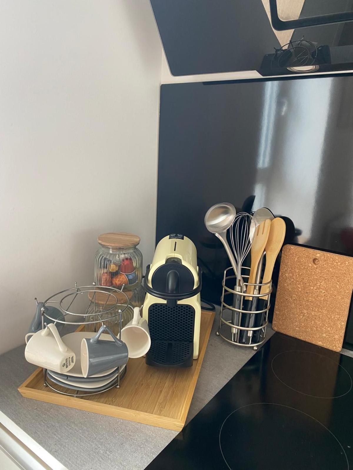 Family House - Centre Gare Apartment Руан Екстериор снимка